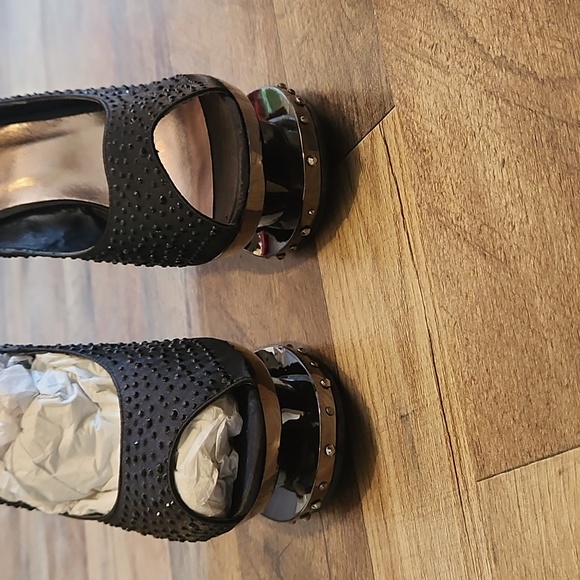 Wedges - Picture 7 of 16